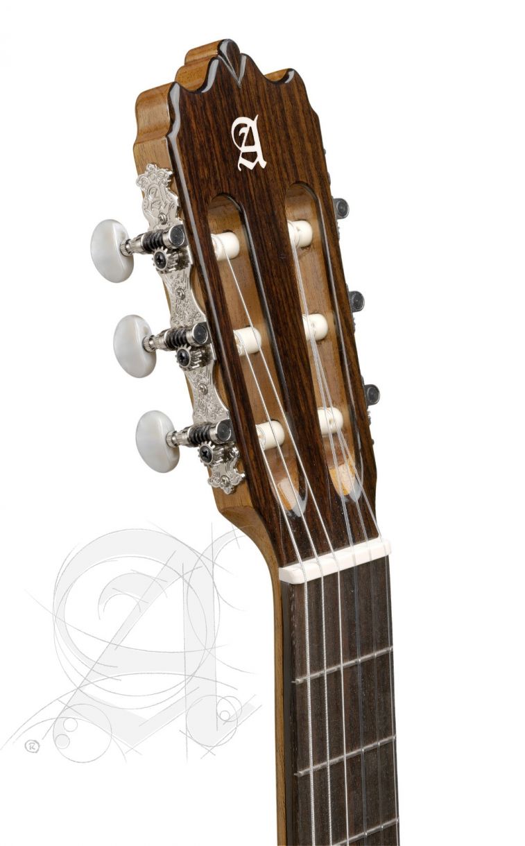 Alhambra 804-3С Classical Student 3C Классическая гитара купить в prostore.me