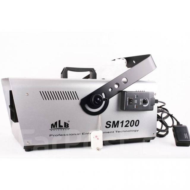 MLB SM-1200 Генератор снега, 5л емкость для жидкости, 1200W, 9,8 кг., управление on/off кабель + DMX