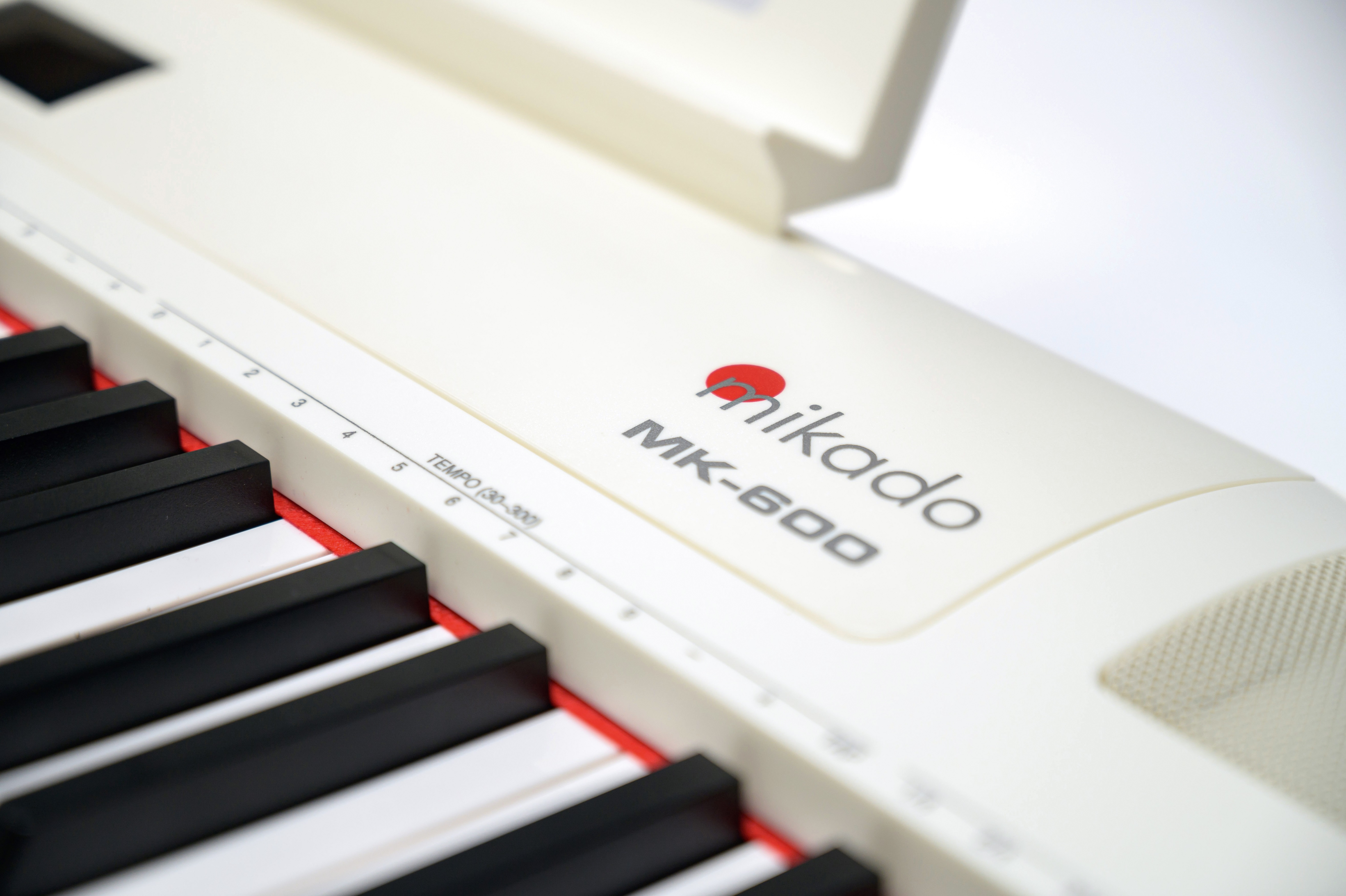 Mikado MK-600W Синтезатор 88 клавиш.  купить в prostore.me
