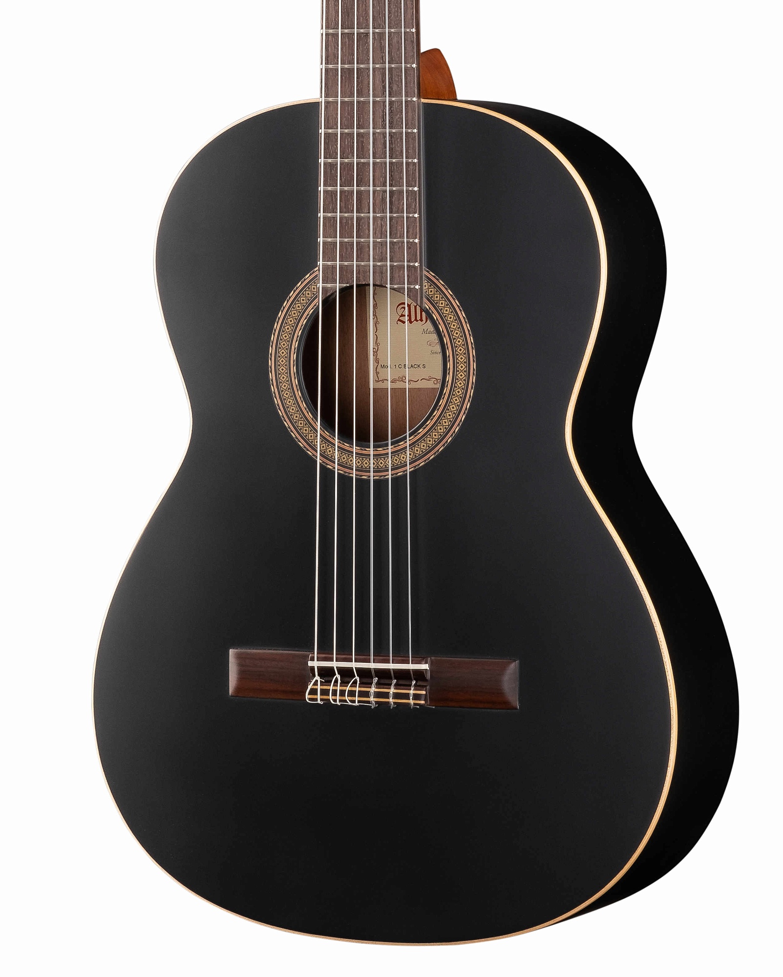 Alhambra 7.232 Classical Student 1C Black Satin Классическая гитара, черная,  купить в prostore.me